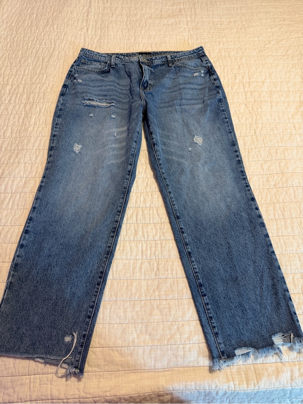 Flamingals Distressed Jeans